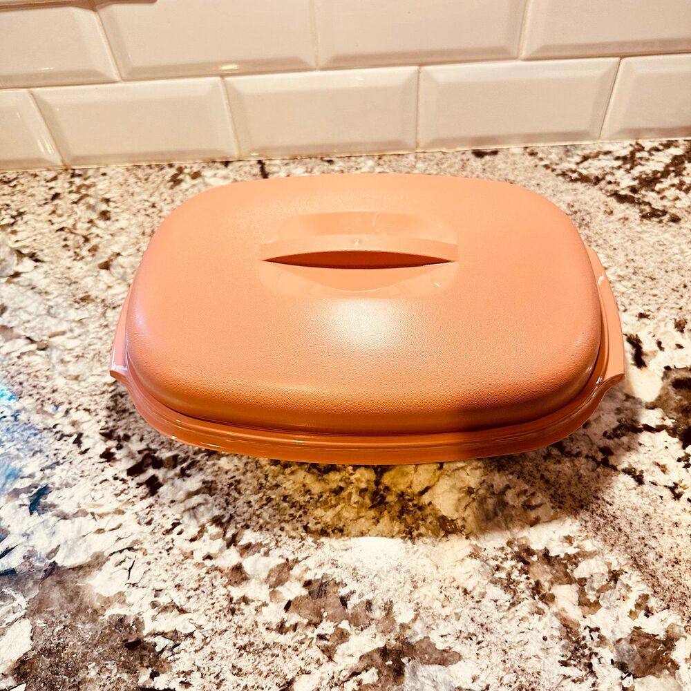 Vintage Tupperware Microwave Streamer  New
